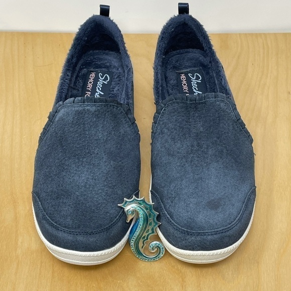Skechers Navy Suede Ruffled Edge Madison Ave Slip On Sneakers w/Memory Foam 10 - Picture 2 of 9